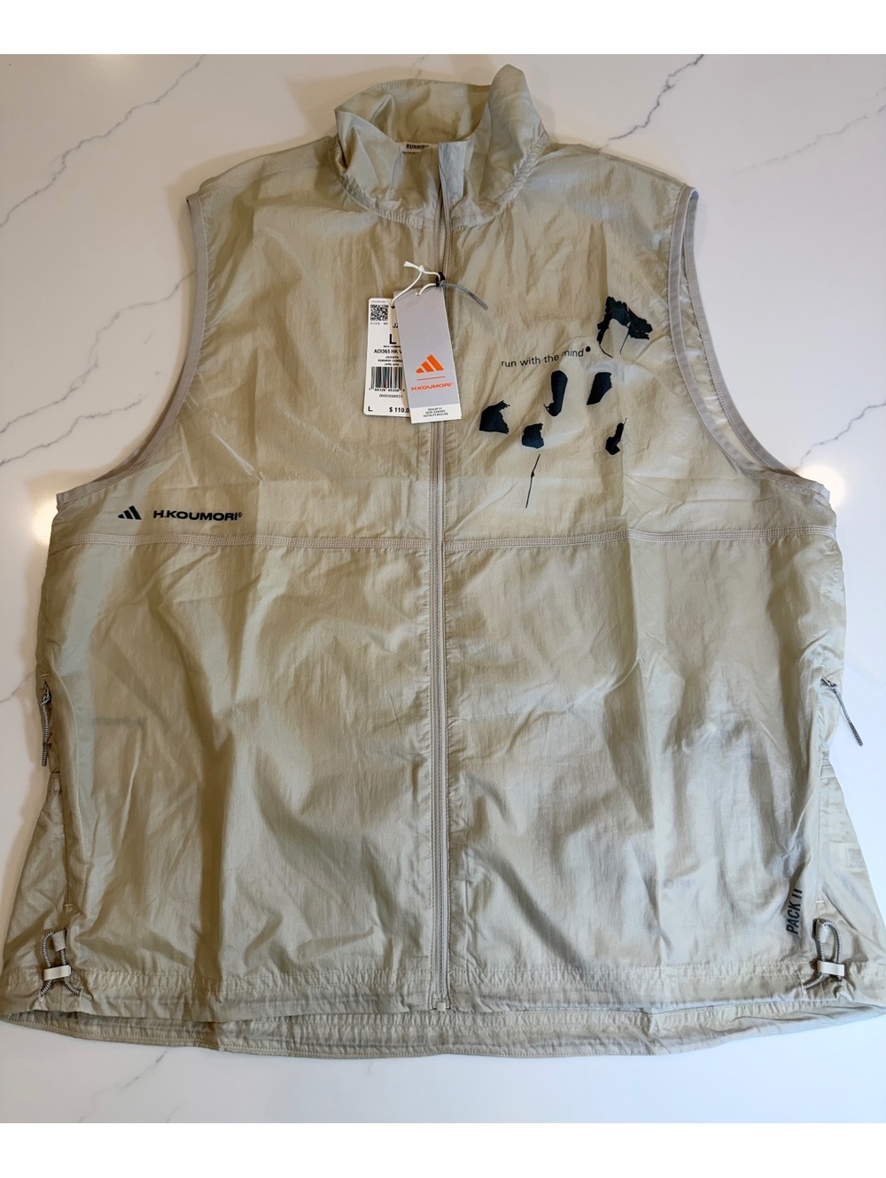 NEW $110 Adidas Hermanos Koumori Running Vest Packable Gray Tan Size Large